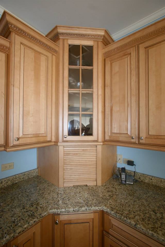 Roberts kitchen — perimeter cabinetry and range hood