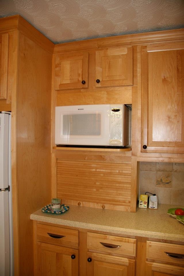 Bethel Kitchen — Microwave Surround